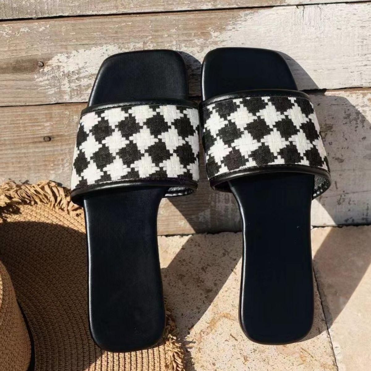 Checkered Open Toe Flat Sandals